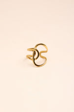 Ring Dancing in the Street - Goud
