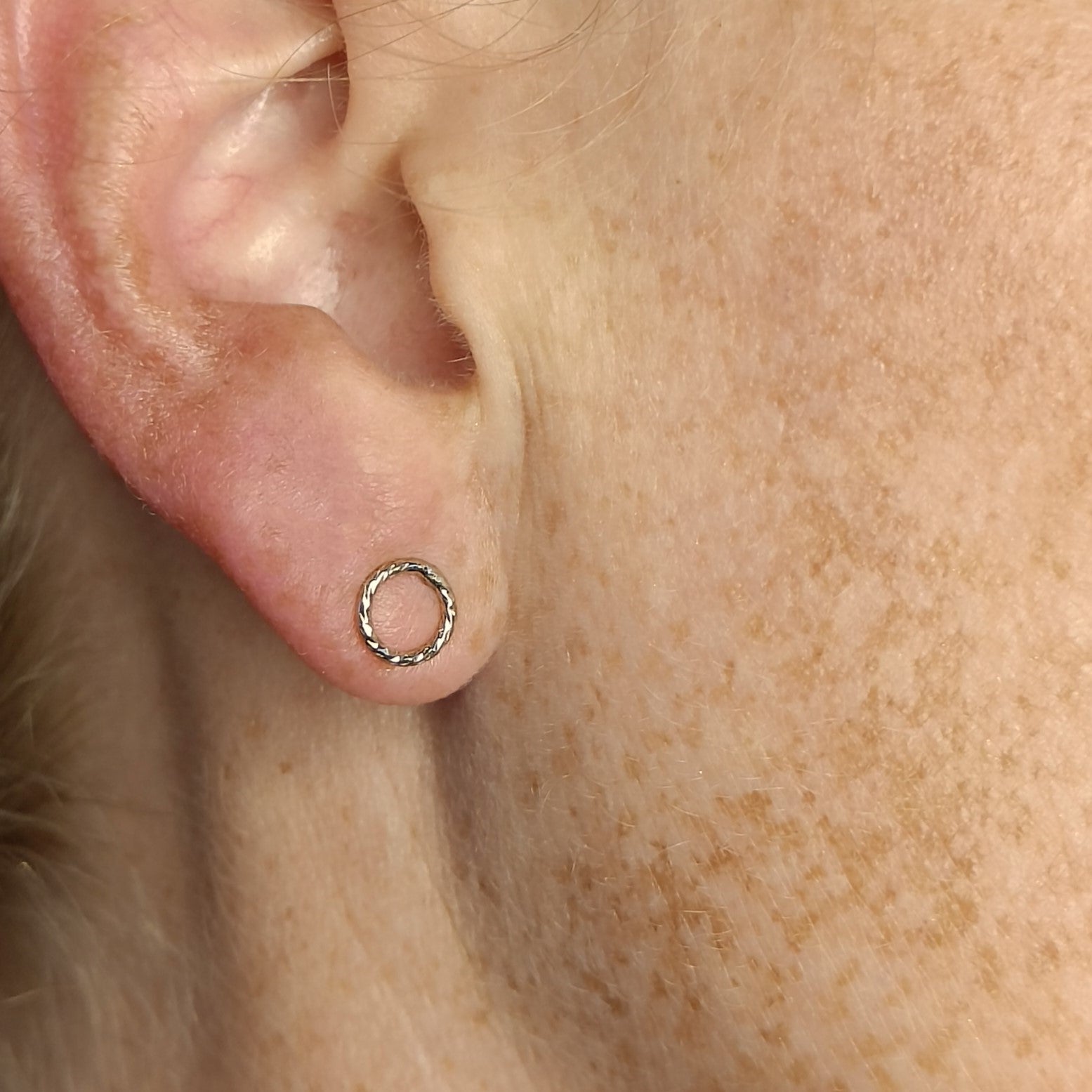 Oorbellen Pink Moon (PER STUK)